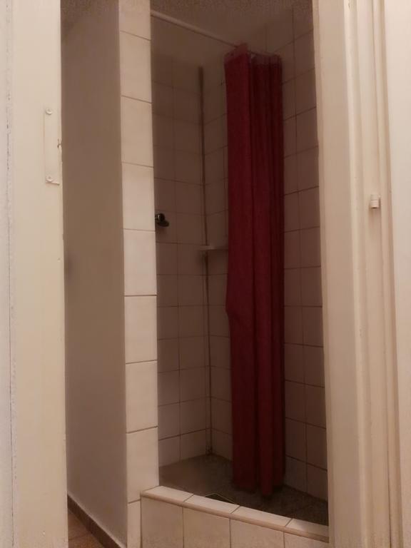 Chambre Simple Économique - Sous-Sol