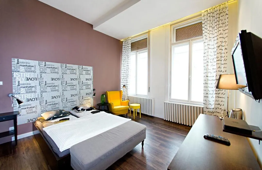 Central 5 Guest House-1