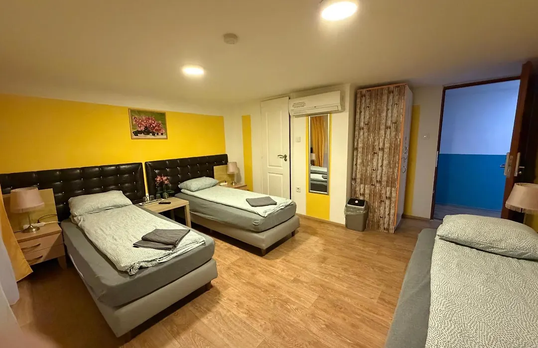 Deniz Guesthouse-1