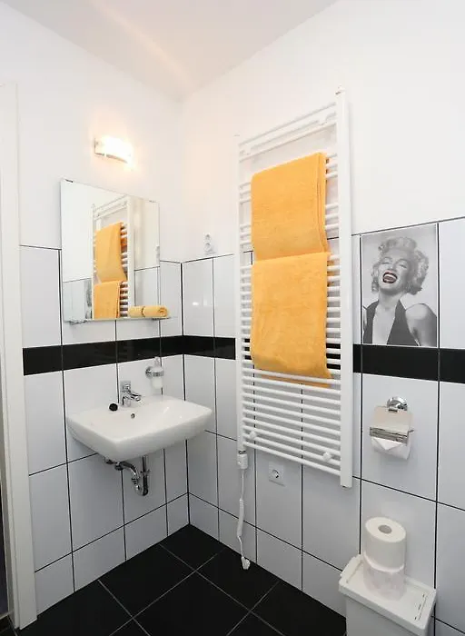 Mezzo Budapest-1