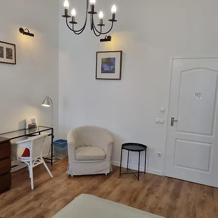 Connection Guesthouse-2