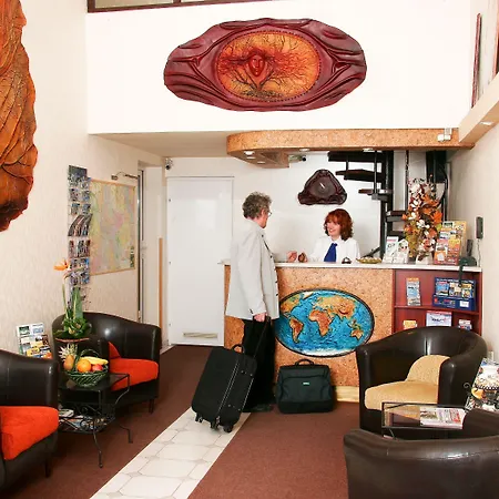 Hotel Manzard Panzio-2