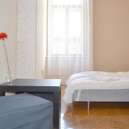 Synagogue Central Guest House-2