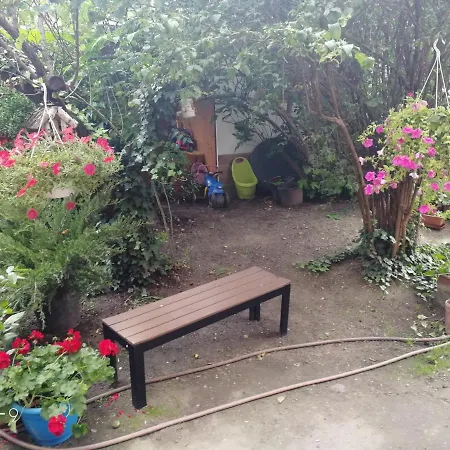 Hungaria Guesthouse-2